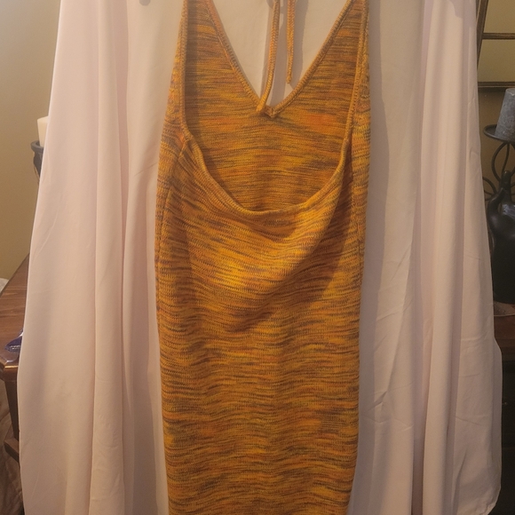 SUMMER DRESSES - Picture 4 of 17